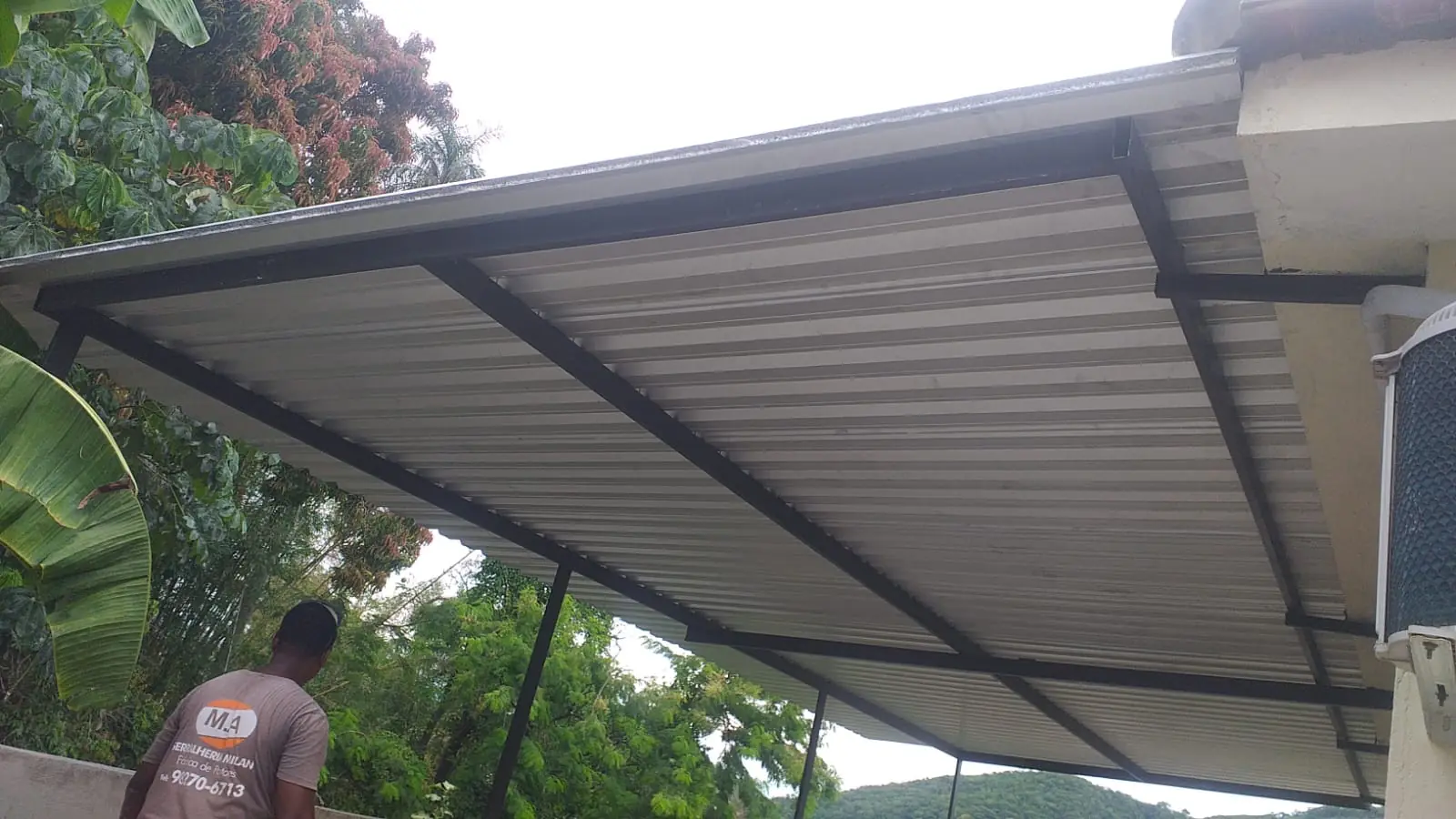 Cobertura metálica instalada